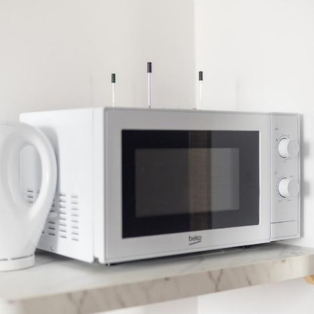 Metro Targowek Homely Apartment ワルシャワ エクステリア 写真