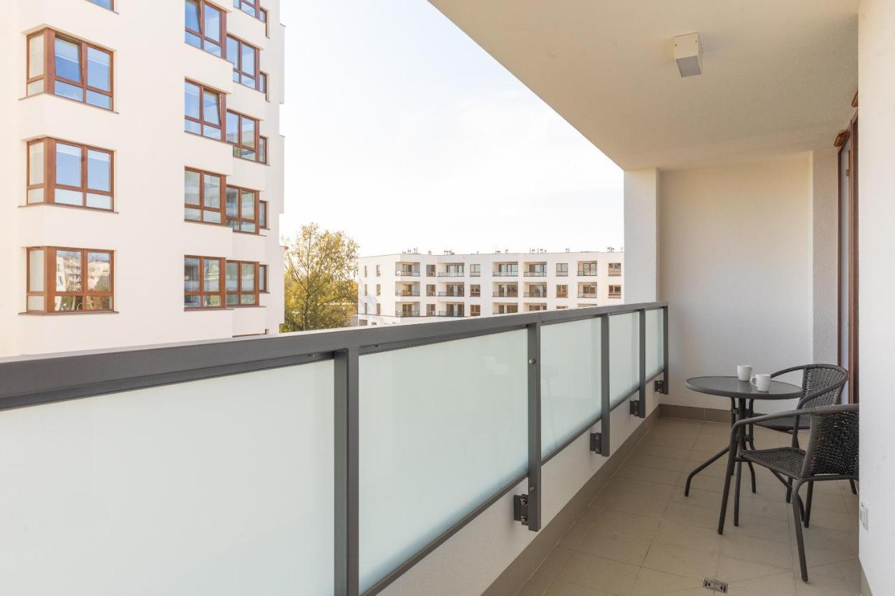 Metro Targowek Homely Apartment ワルシャワ エクステリア 写真
